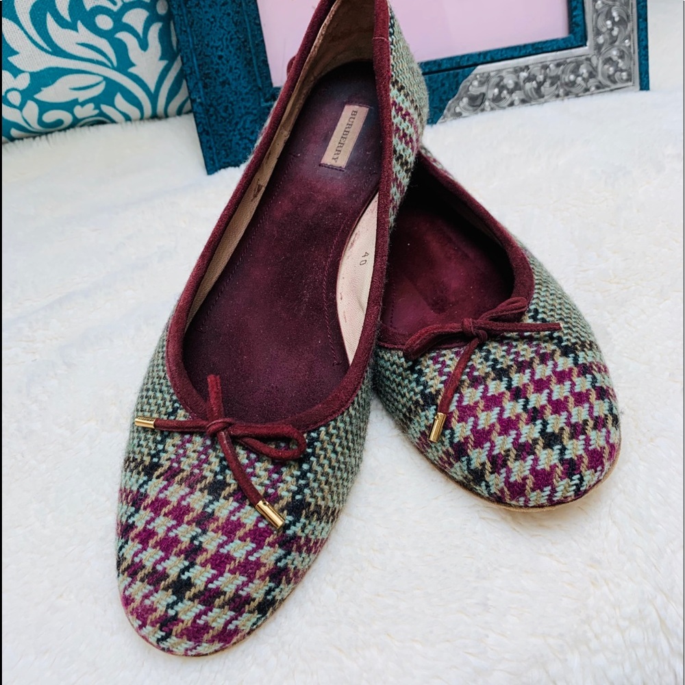 Burberry Houndstooth Print Flat - Picture 8 of 8